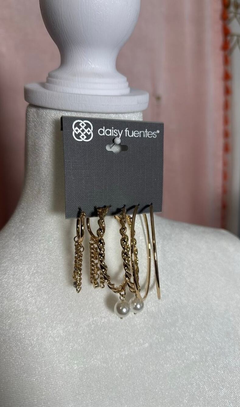 Daisy Fuentes Gold-Tone Hoop Earring Set